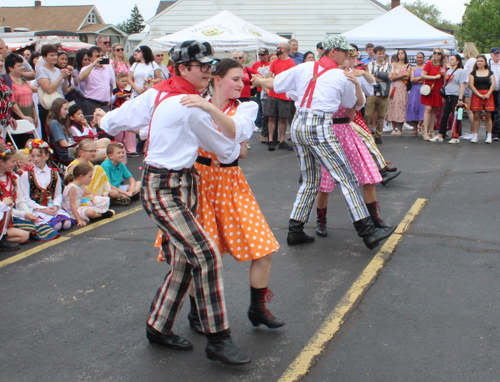 PIAST Polish Artistic Song and Dance Ensemble dance