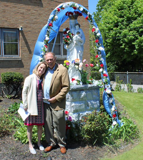 April and John Niedzialek