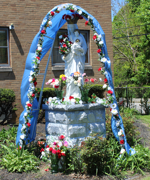 May Crowning at St. Casimir Church