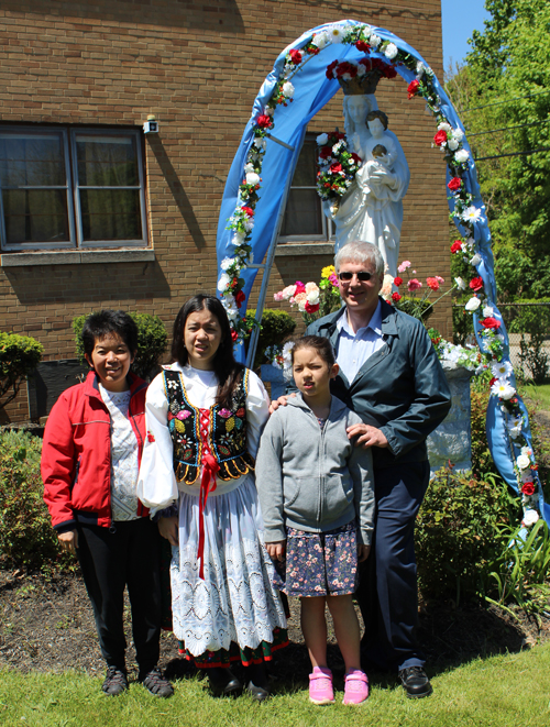 May Crowning at St. Casimir Church