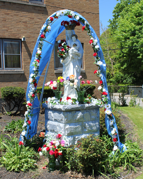 May Crowning at St. Casimir Church