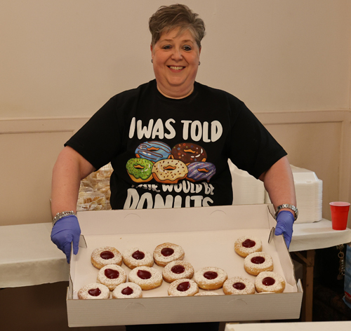 Volunteers at Fat Thursday at Polish Cultural Center