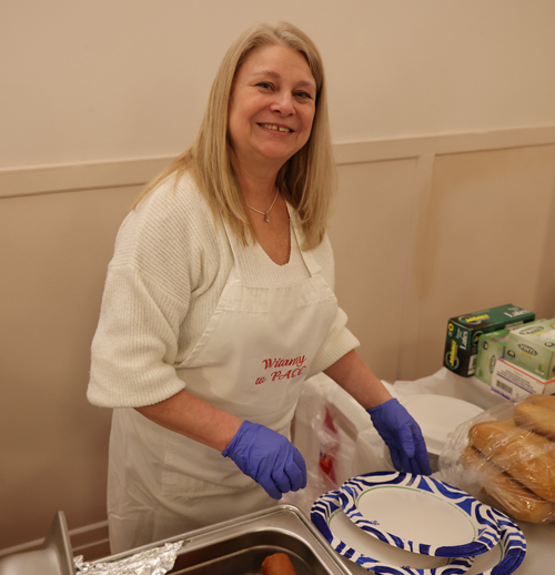 Volunteer at Fat Thursday at Polish Cultural Center