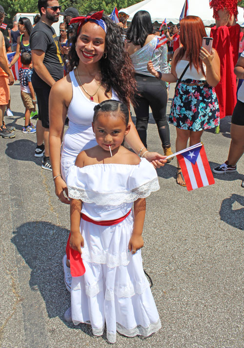 Mom and daughter at 2019 Puerto Rican Festival in Cleveland