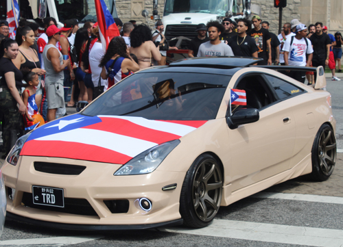 Cool car in the 2023 Cleveland Puerto Rican Parade