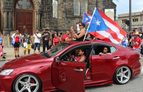 Cool car in the 2023 Cleveland Puerto Rican Parade