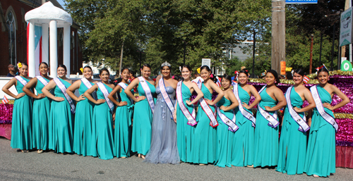 Latina Image girls at the 2025 Cleveland Puerto Rican Parade and Festival