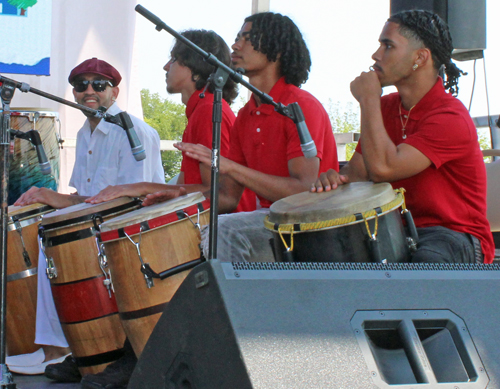 Julia De Burgos Cultural Arts Center performing at Puerto Rican festival