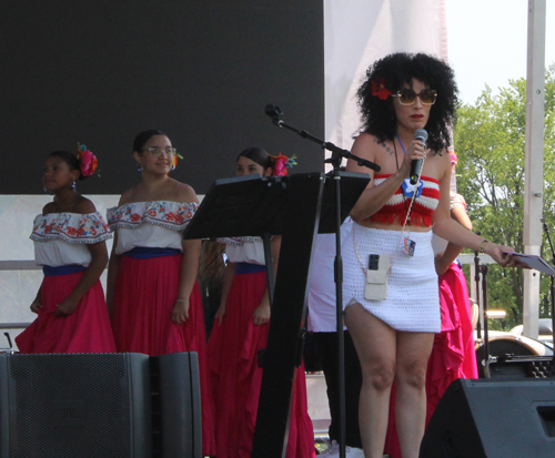 Julia De Burgos Cultural Arts Center performing at Puerto Rican festival
