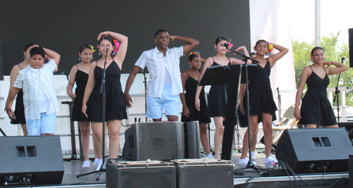 Julia De Burgos Cultural Arts Center performing at Puerto Rican festival