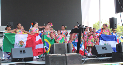 Julia De Burgos Cultural Arts Center performing at Puerto Rican festival