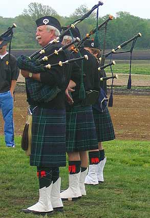MacCallum Highlanders Pipes and Drums - from Youngstown, Ohio