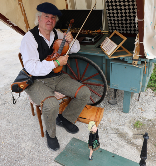 Tinker at Scottish fest