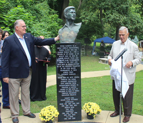 Dane Medich and Alex Machaskee unveil the Novak Djokovic bust