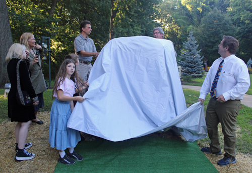 Voinovich monument unveiling in Serbian Cultural Garden