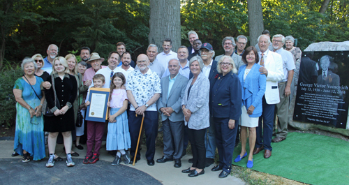 Group at Voinovich dedication