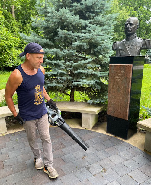 Serbian Cultural Garden Cleanup