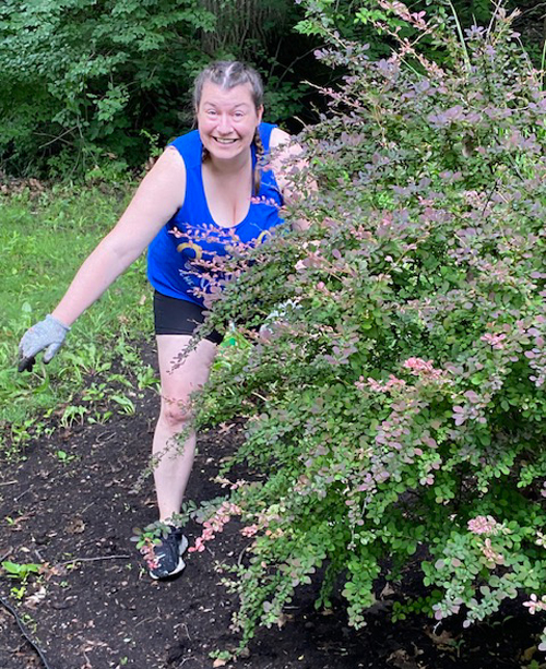 Serbian Cultural Garden Cleanup