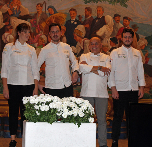 The chefs received a stanfing ovation