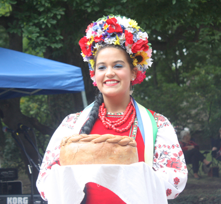 Julianna Komichak - Kashtan Ukrainian Dancers