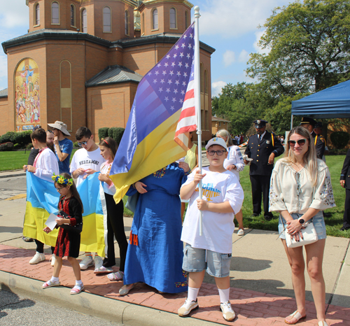 Ukrainian Independence Ceremony crowd