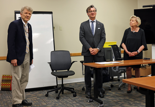 UUOhio President George Jaskiw, Ambassador Varvuolis and Honorary Consul Ingrida Bublys